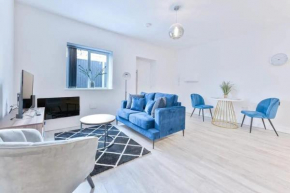 Pass the Keys Flat 8 · Charming 1 Bedroom Flat: Ideal Urban Oasis